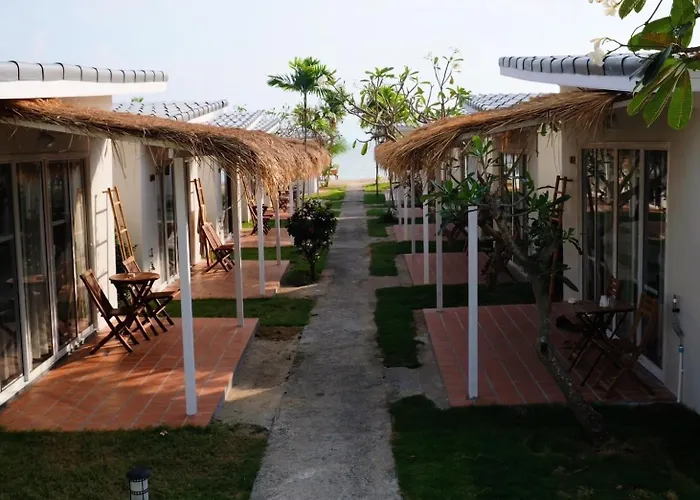 Sea Escapes Resort